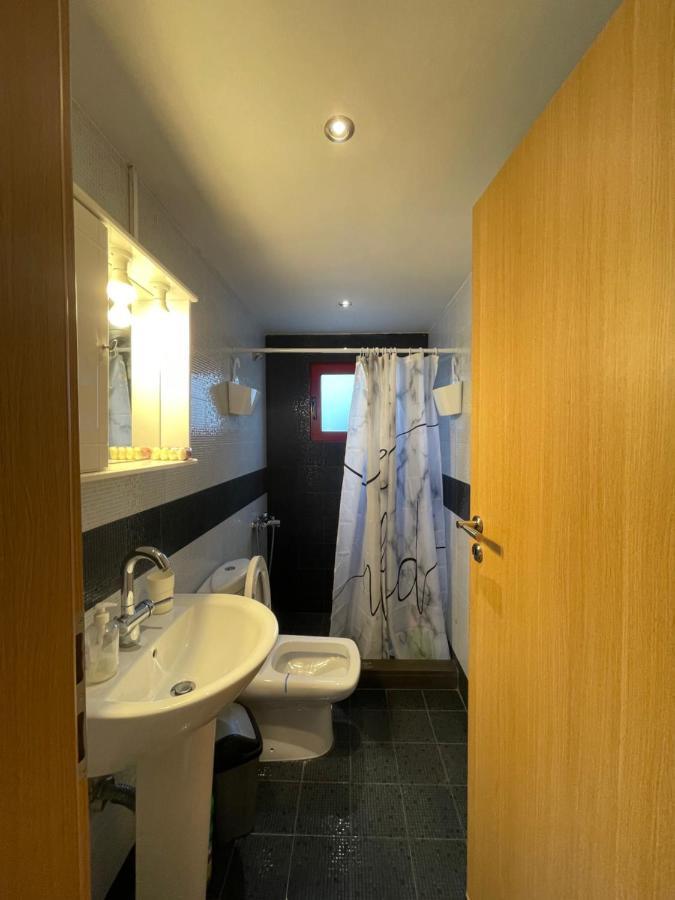 Country Lux Apartment Near Airport Markópoulon Exteriör bild